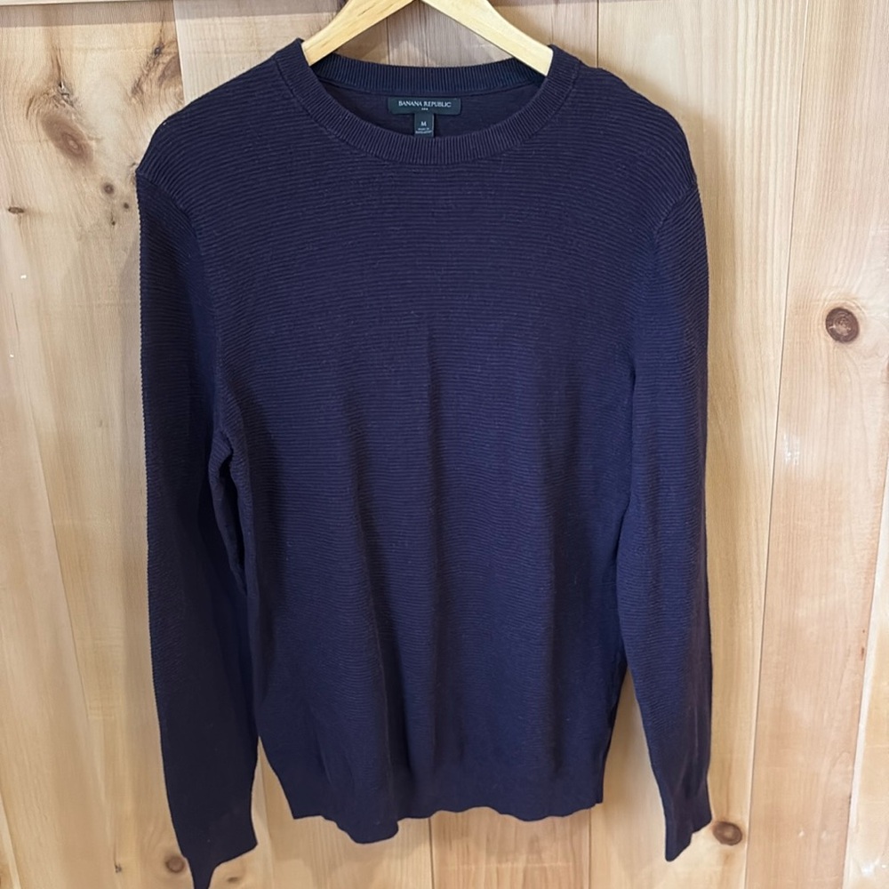men Banana republic crew neck size M